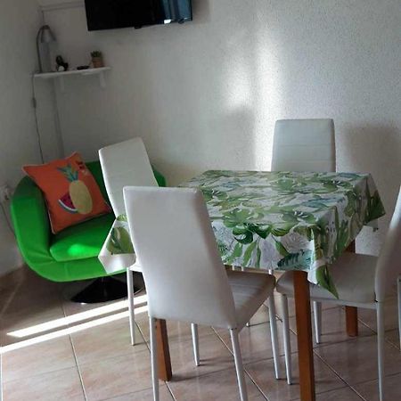 Apartmani Tustica スヴェティ・ペタル エクステリア 写真